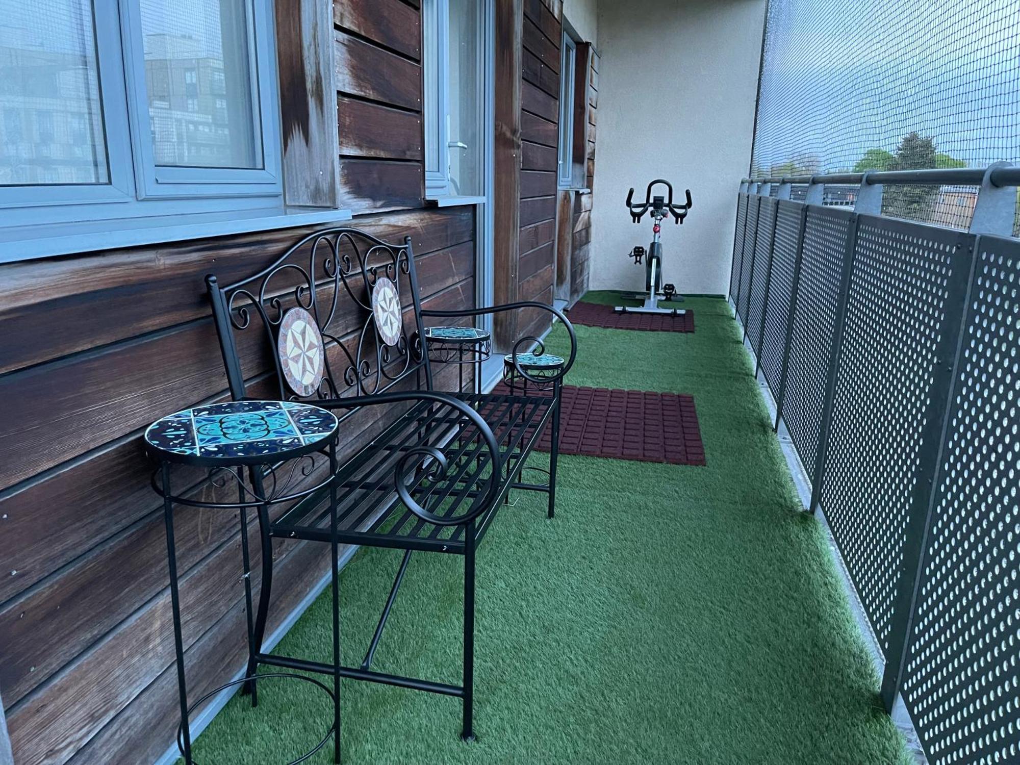 Luxury 2 Bedroom Apartment- Lake View - Free Parking - Wembley Stadium 5Km Londres Extérieur photo